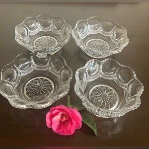 EAPG Galloway Pattern 15086 Set of 4 Clear Pressed Glass Berry or Dessert Bowls